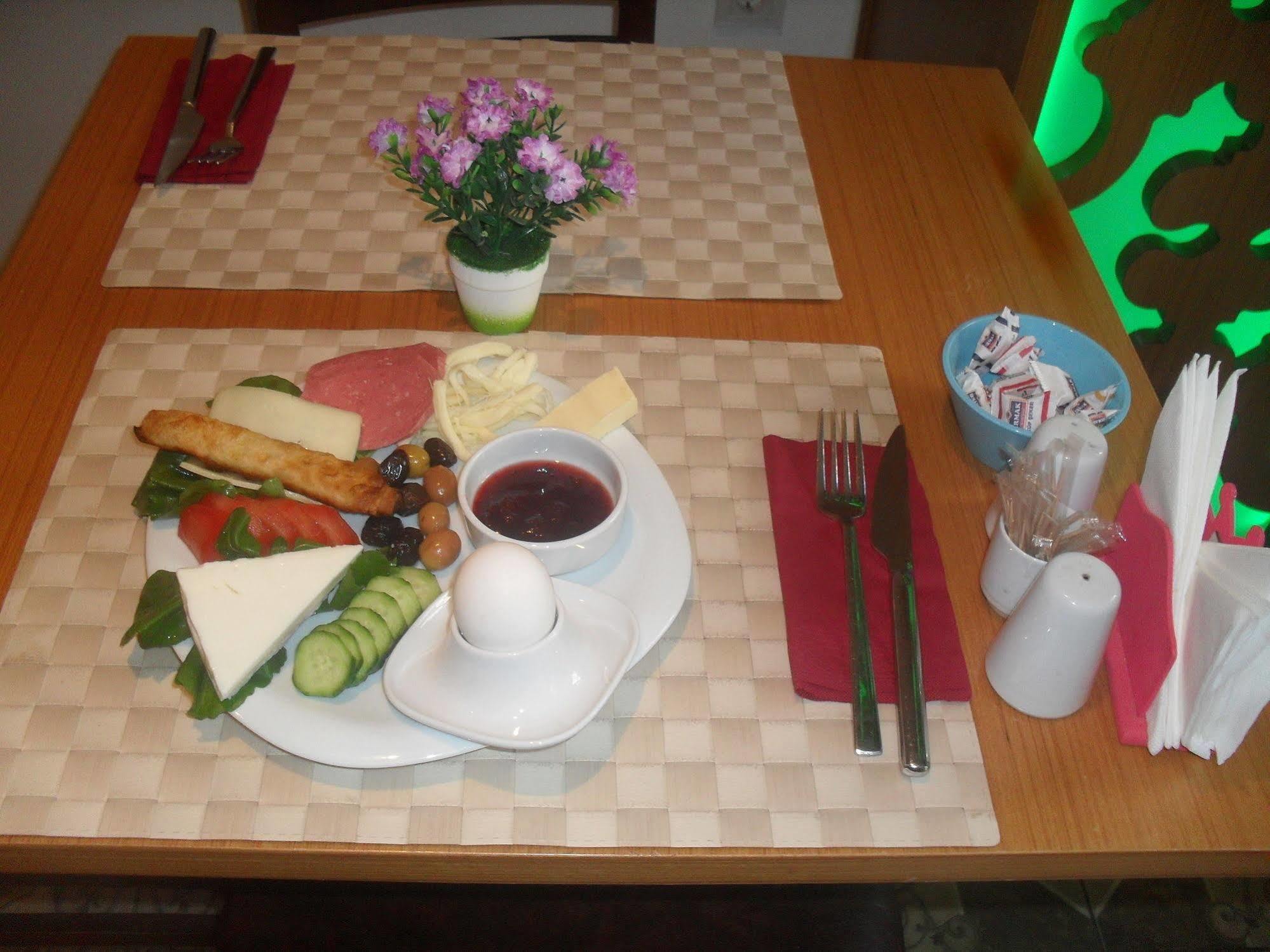איסטמבול Jakaranda Hotel מראה חיצוני תמונה