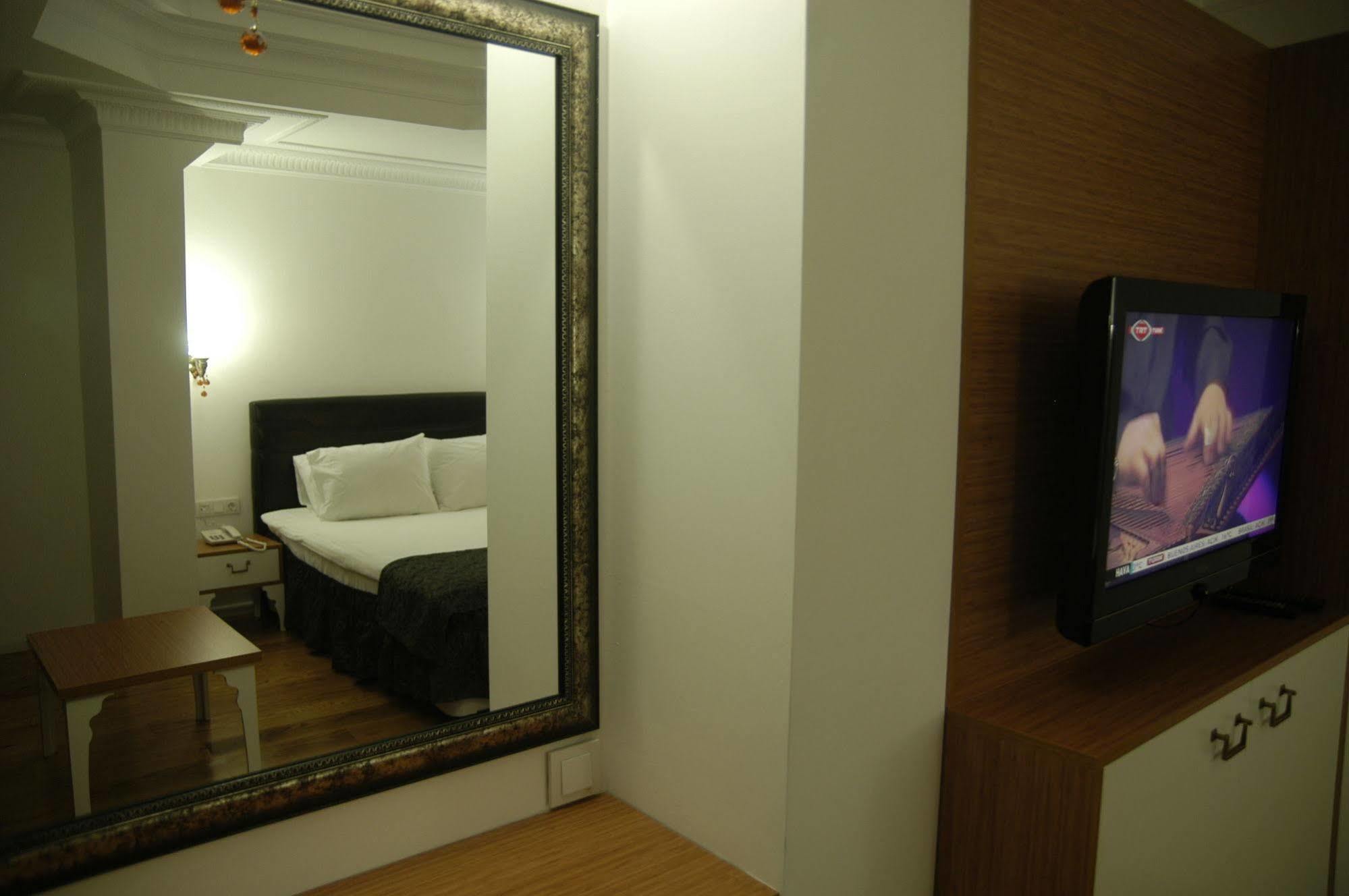 איסטמבול Jakaranda Hotel מראה חיצוני תמונה