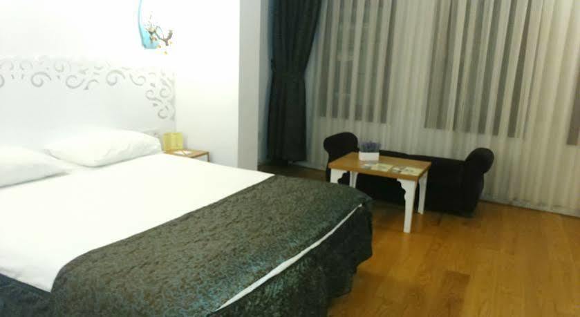 איסטמבול Jakaranda Hotel מראה חיצוני תמונה